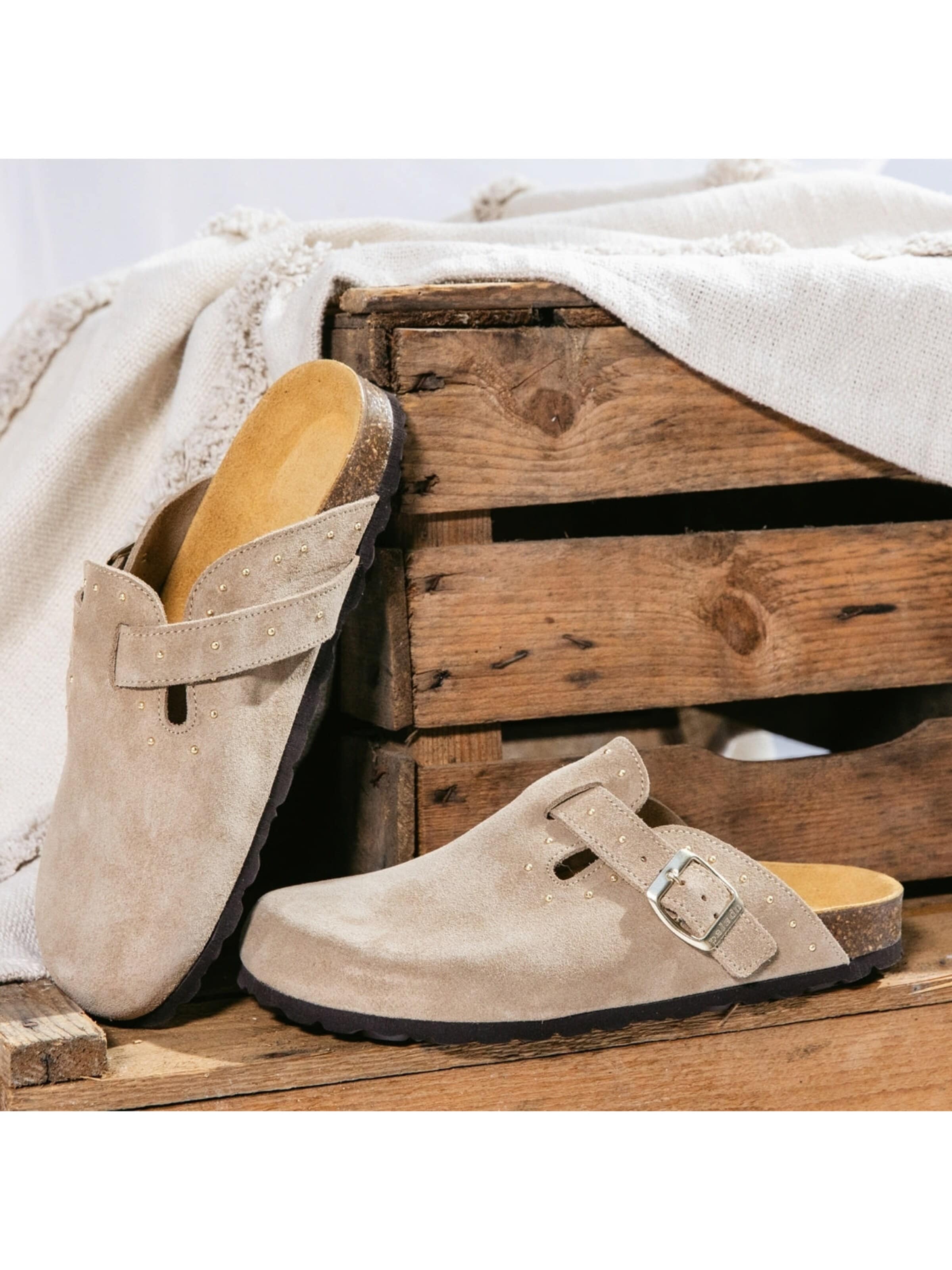 Palado Clogs 'Kiel Glint' in Beige