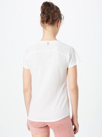 T-shirt fonctionnel 'Run Favorite' PUMA en blanc