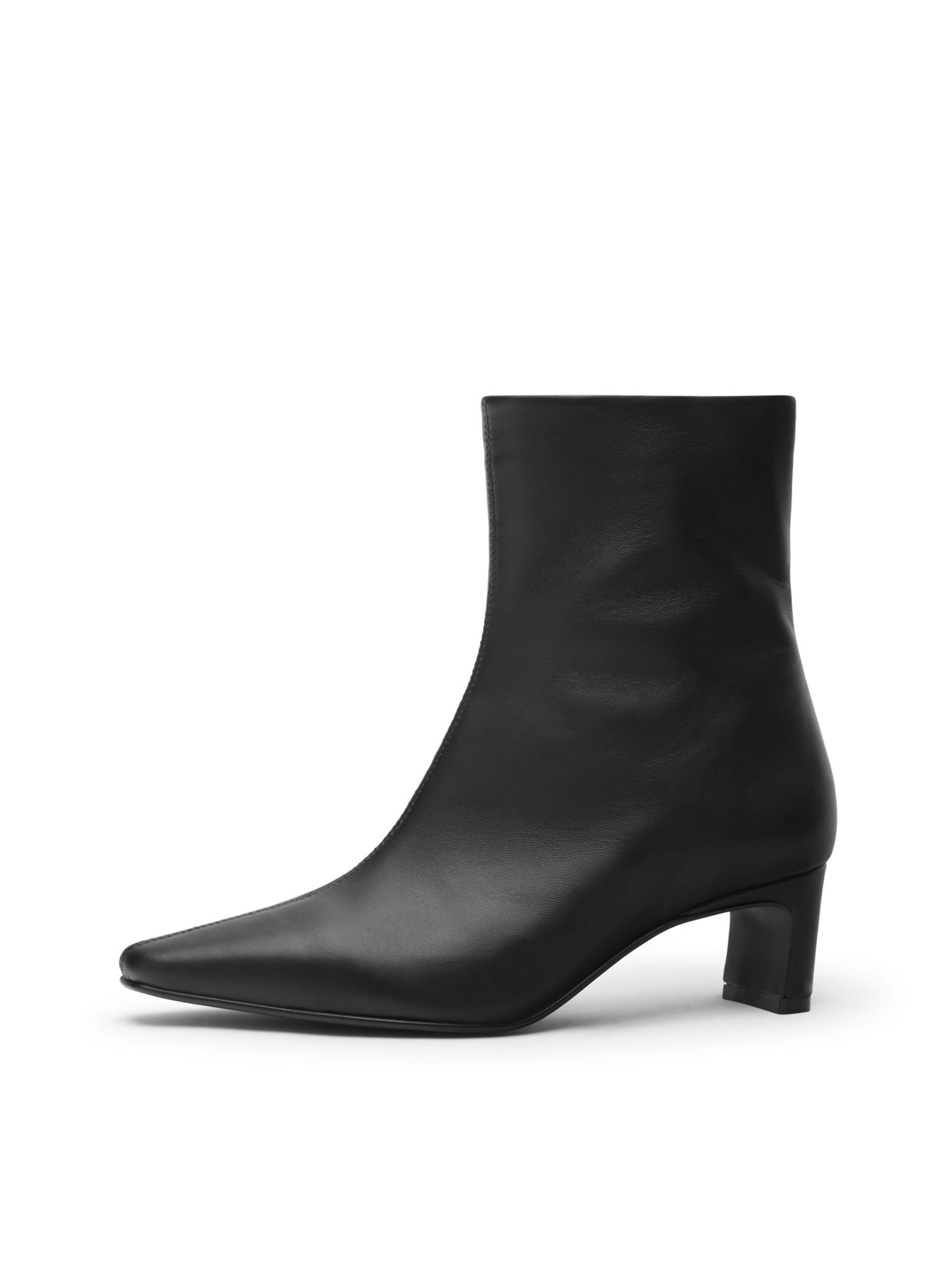 SACHA Bottines en 36 en noir, Vue avec produit