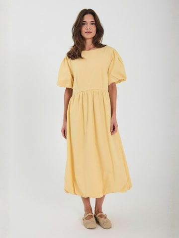 NORR Dress ' Fraser ' in Gelb: Vorderseite
