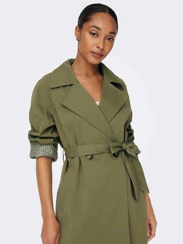 Manteau mi-saison 'April' ONLY en vert