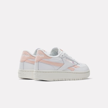 Reebok Låg sneaker 'CLUB C' i vit