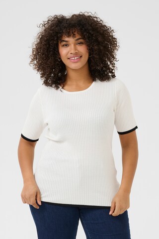 Pull-over 'Izzy' KAFFE CURVE en blanc : devant