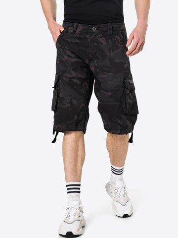 ALPHA INDUSTRIES Regular Shorts in Schwarz: predná strana