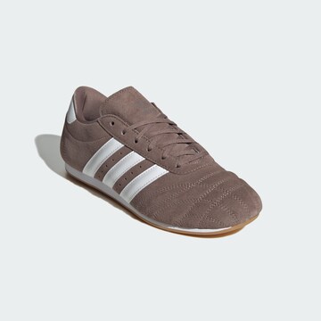 ADIDAS ORIGINALS Sneakers laag 'Taekwondo' in Bruin