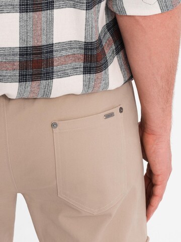 Effilé Pantalon cargo Ombre en beige