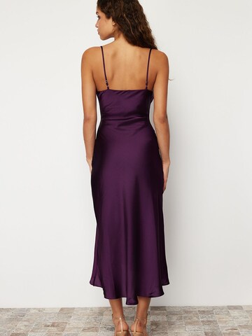 Trendyol Kleid in Lila