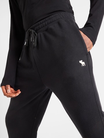 Abercrombie & Fitch Tapered Broek in Zwart