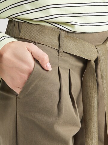 ONLY - Loosefit Pantalón plisado 'ONLRITA-EVELYN' en verde