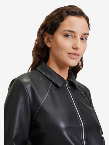 Betty Barclay Blazer in Black