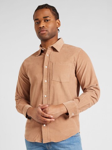 Coupe regular Chemise AÉROPOSTALE en beige : devant