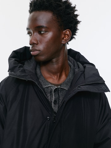 Pull&Bear Tussenparka in Zwart
