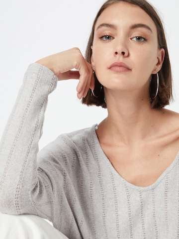 ONLY Pullover 'KARLA' in Grau
