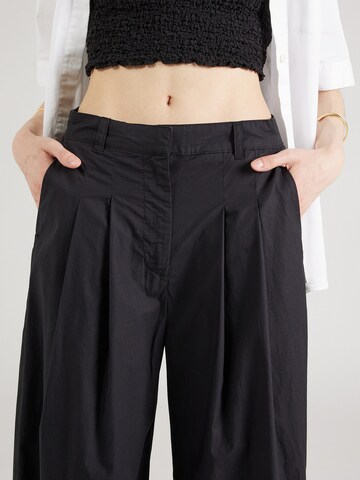 Wide Leg Pantalon à pince 'Karmren' VERO MODA en noir