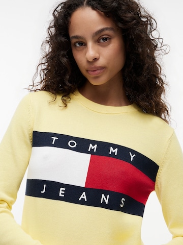 Pull-over Tommy Jeans en jaune