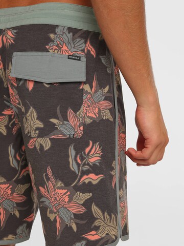 Pantaloncini da surf 'Cruzer Scallop 18' di O'NEILL in nero