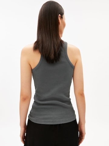 ARMEDANGELS Top in Grey