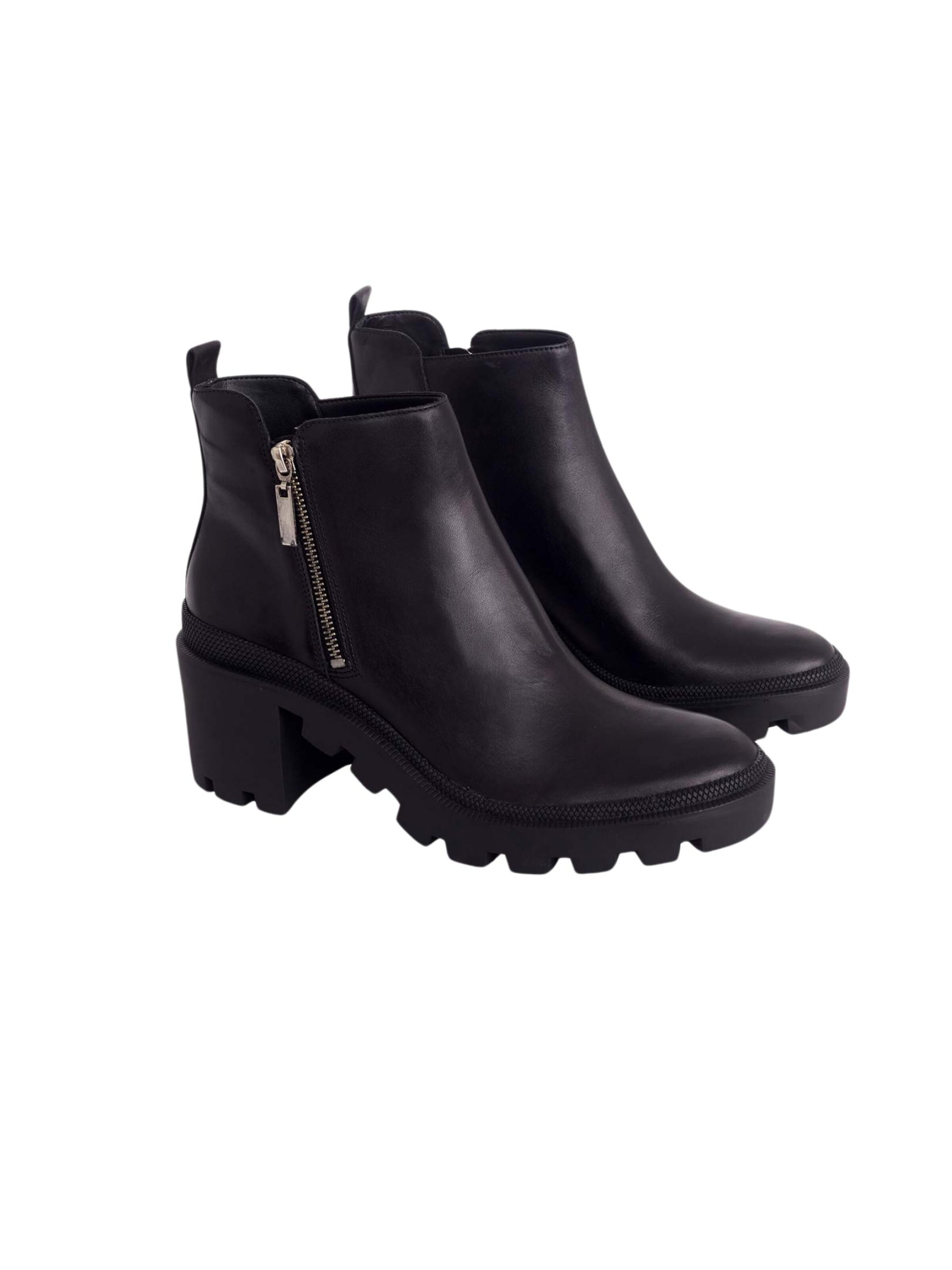 Mangara Atelier - Botas de tobillo 'Sophora' en negro