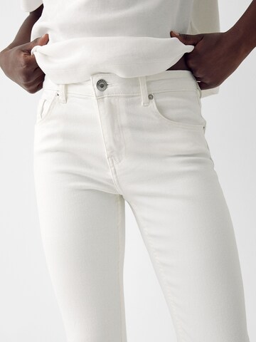 Bershka Skinny Jeans in White