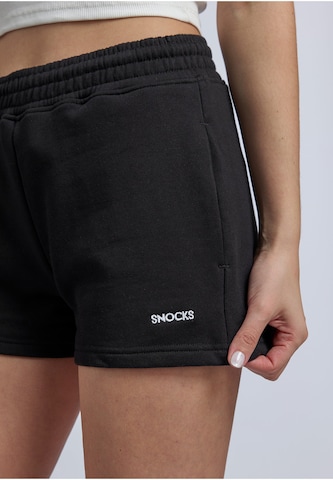 SNOCKS Regular Pants in Black