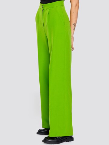 FRESHLIONS Regular Pleated Pants ' Erika ' in Green