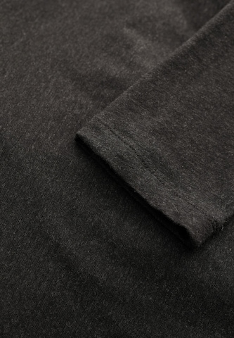 Maglietta ' Landing ' di Seasalt Cornwall in nero
