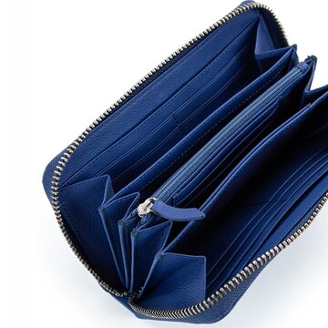 TAMARIS Wallet 'Amanda' in Blue