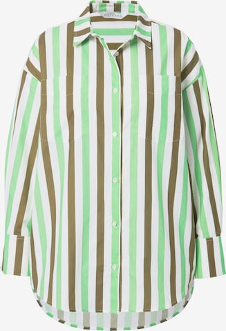 Studio Untold Blouse in Green: front