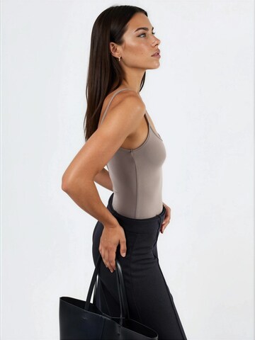 Haut Busem en beige