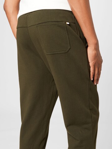 FARAH Tapered Trousers in Green