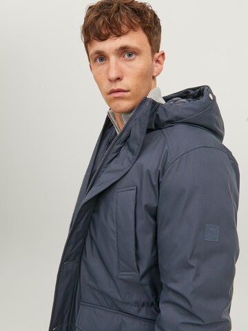 JACK & JONES Parka zimowa 'Clement' w kolorze niebieski