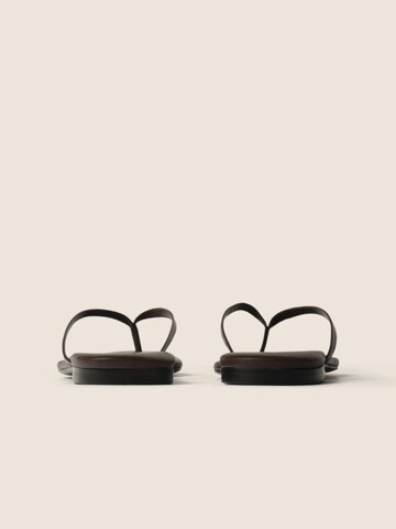 Séparateur d'orteils 'WRITTEN IN THE SAND' L37 HANDMADE SHOES en marron