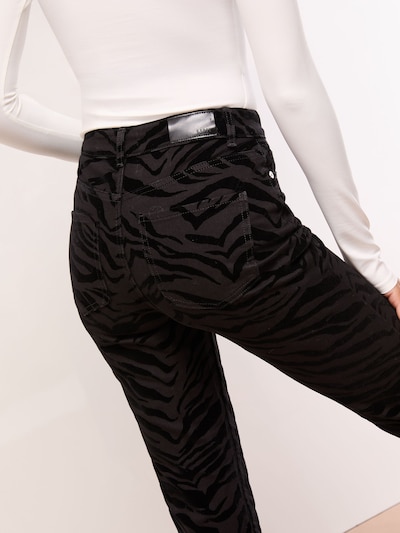 Lipsy Jean en noir / noir denim, Vue avec produit