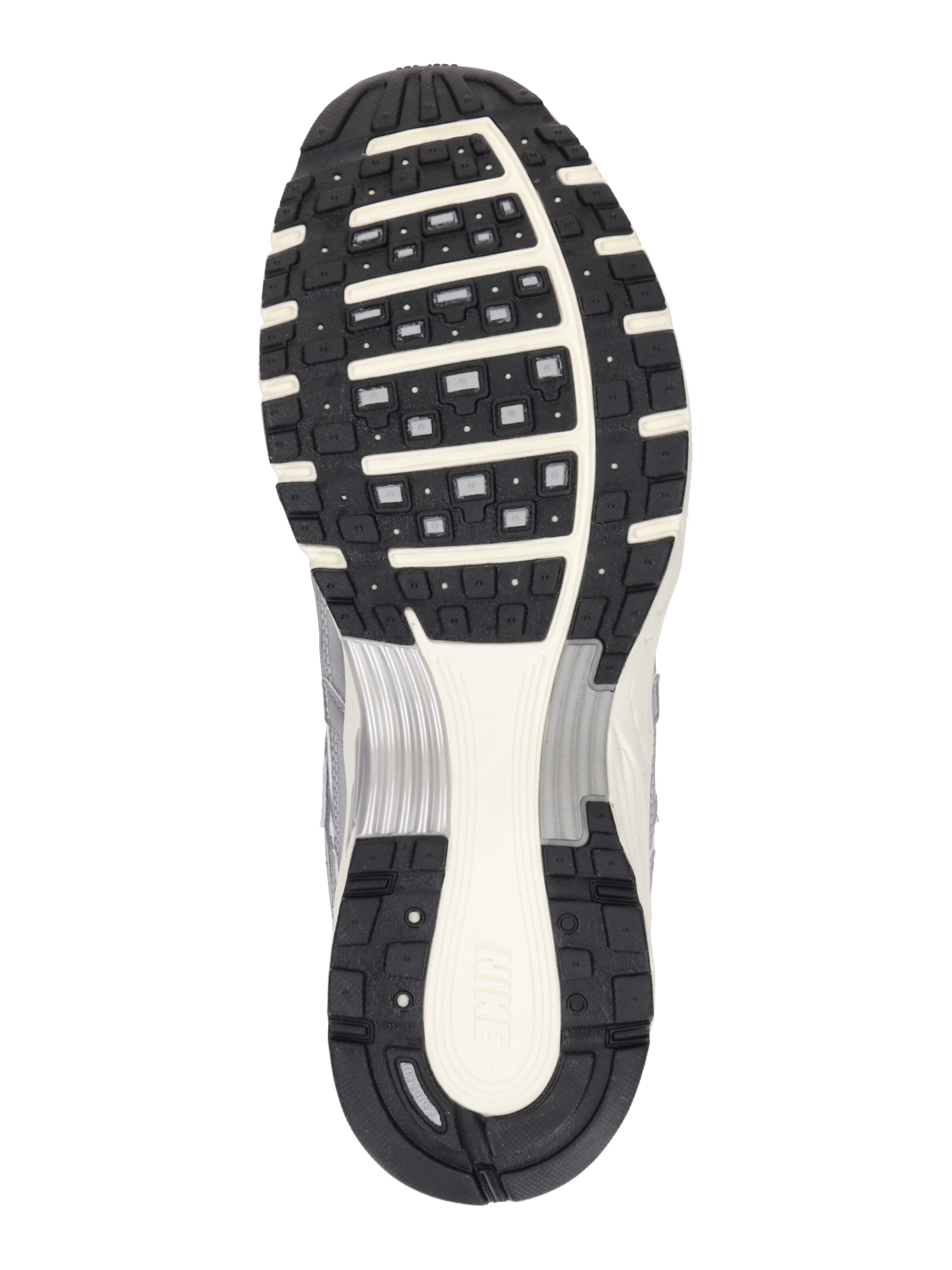 Nike Sportswear - Zapatillas deportivas bajas 'P-6000' en blanco