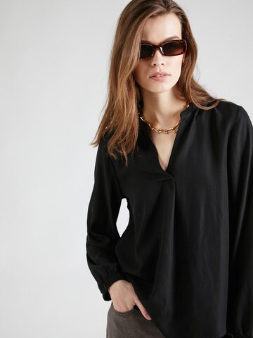 s.Oliver Blouse in Black