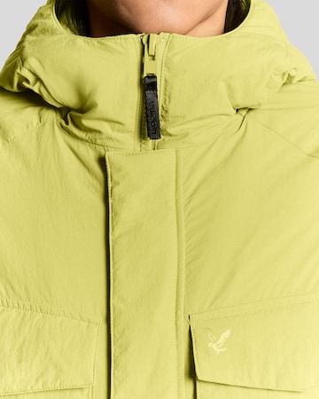 Lyle & Scott Tussenparka ' Tactical Wadded Parka ' in Geel
