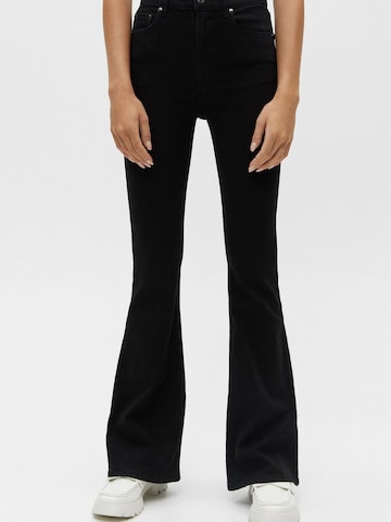 Pull&Bear Flared Jeans in Schwarz