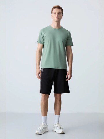 Regular Pantalon Tommy Life en noir