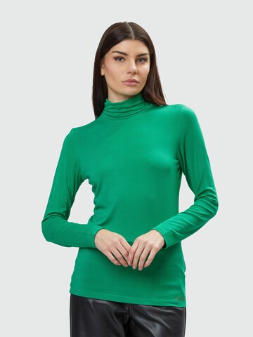 Influencer Shirt in Grün: Vorderseite
