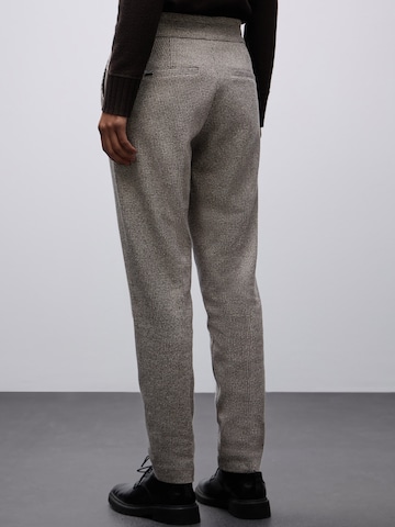 STREET ONE Slimfit Pantalon 'Bonny' in Bruin