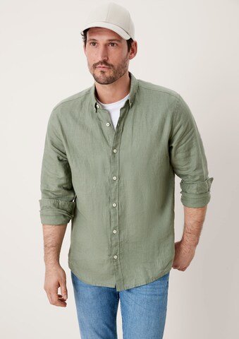 s.Oliver Regular Button Up Shirt in Green