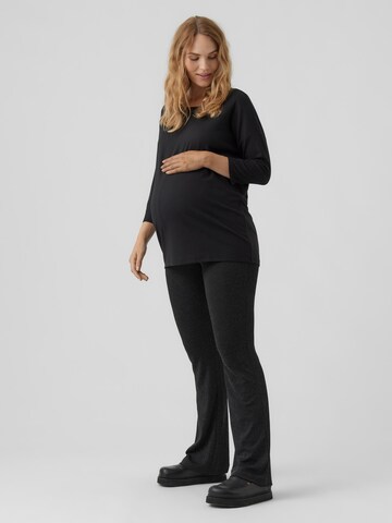 T-shirt 'MIVY' Vero Moda Maternity en noir