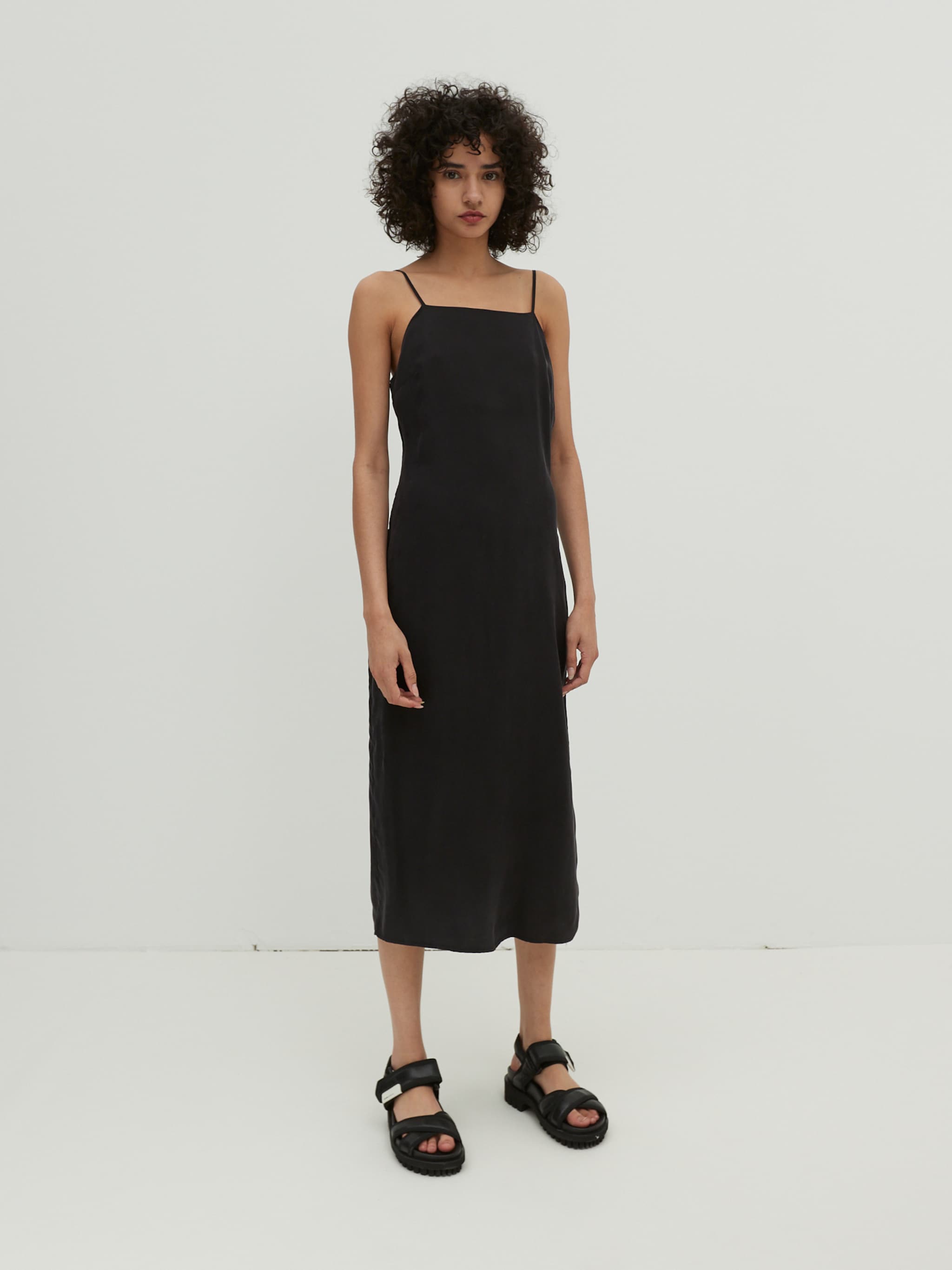 EDITED Producten Jurk 'Layla' Zwart
