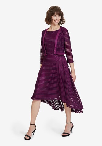 Robe de cocktail Vera Mont en violet