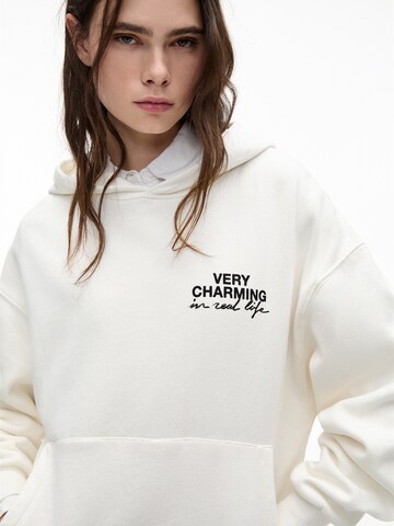 Sweat-shirt Pull&Bear en blanc