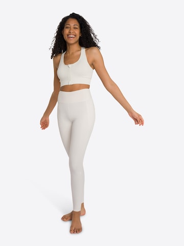 Slimfit Leggings 'Soho' di OCEANSAPART in beige