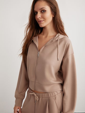 Veste de survêtement Grimelange en marron