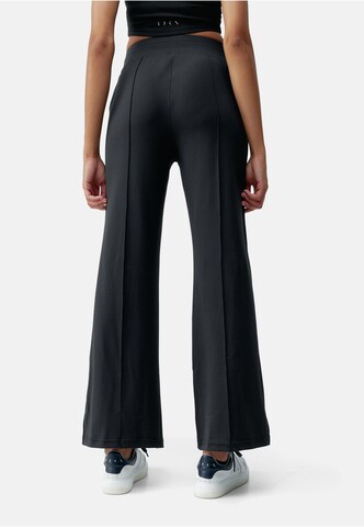 Regular Pantalon 'Leila' Born en noir