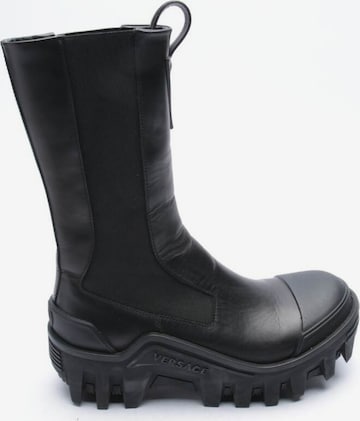 VERSACE Dress Boots in 39 in Black: front