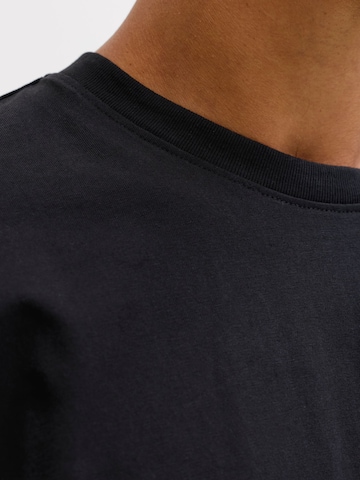 aprel Shirt in Black